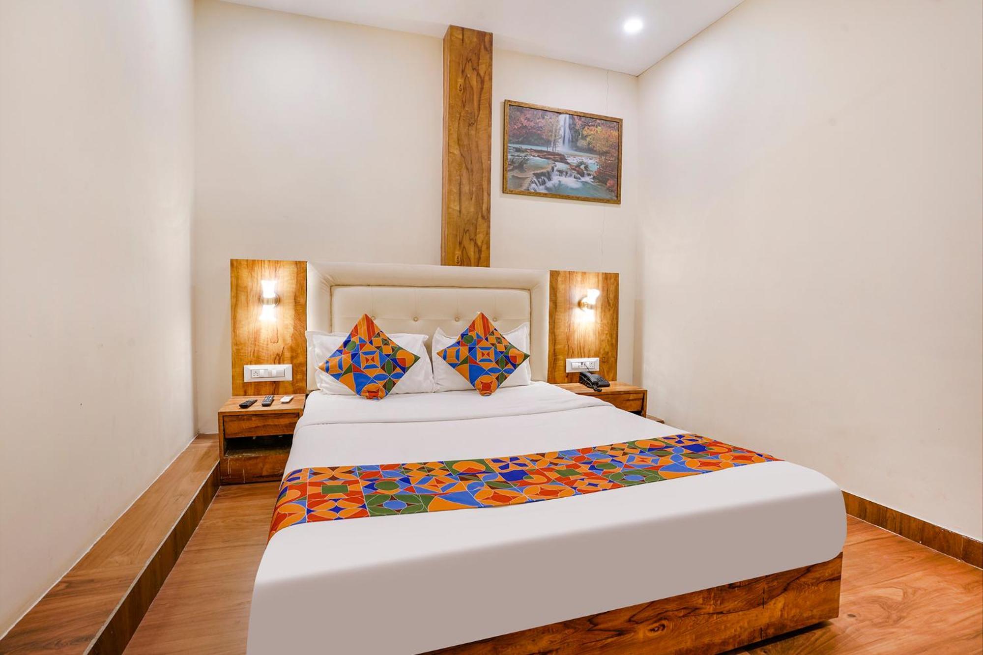 Fabhotel Grand Prime Nr Nesco Hotel Мумбай Екстериор снимка